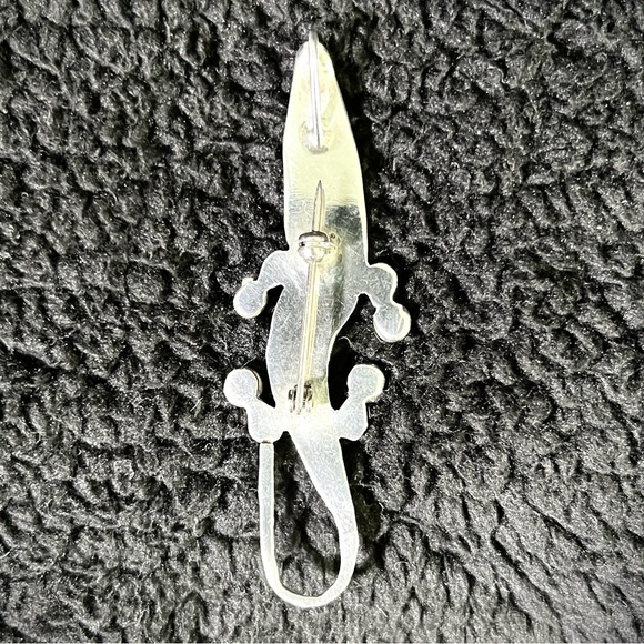 Turquoise and Silver Lizard with Coral Eyes Brooch with Pendant Loop - Picture 2 of 4